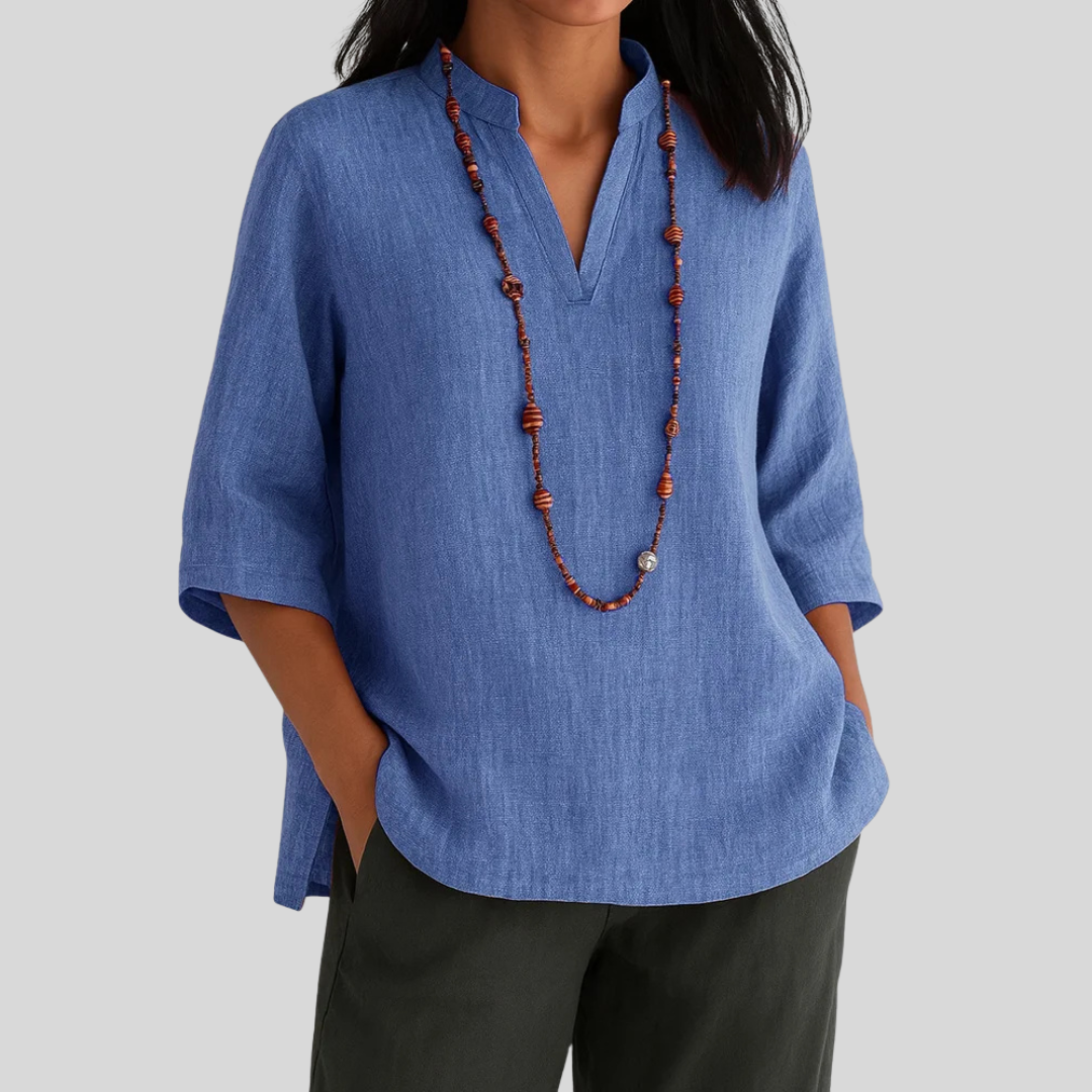 Women's Blouse with relaxed elegance