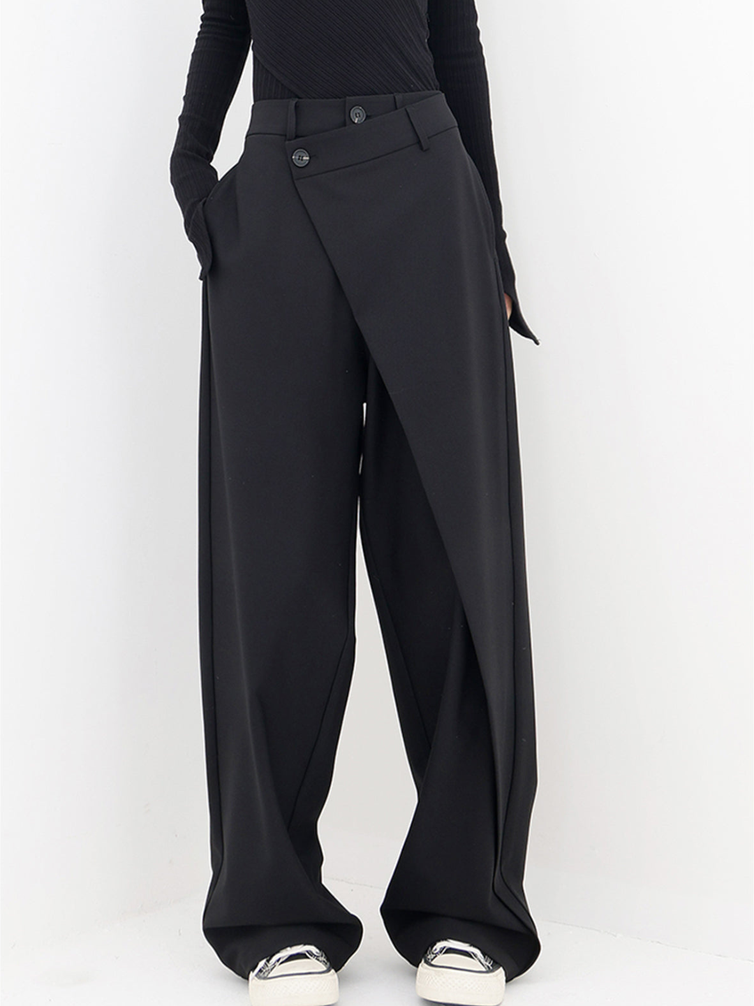 Women's Modern baggy trousers