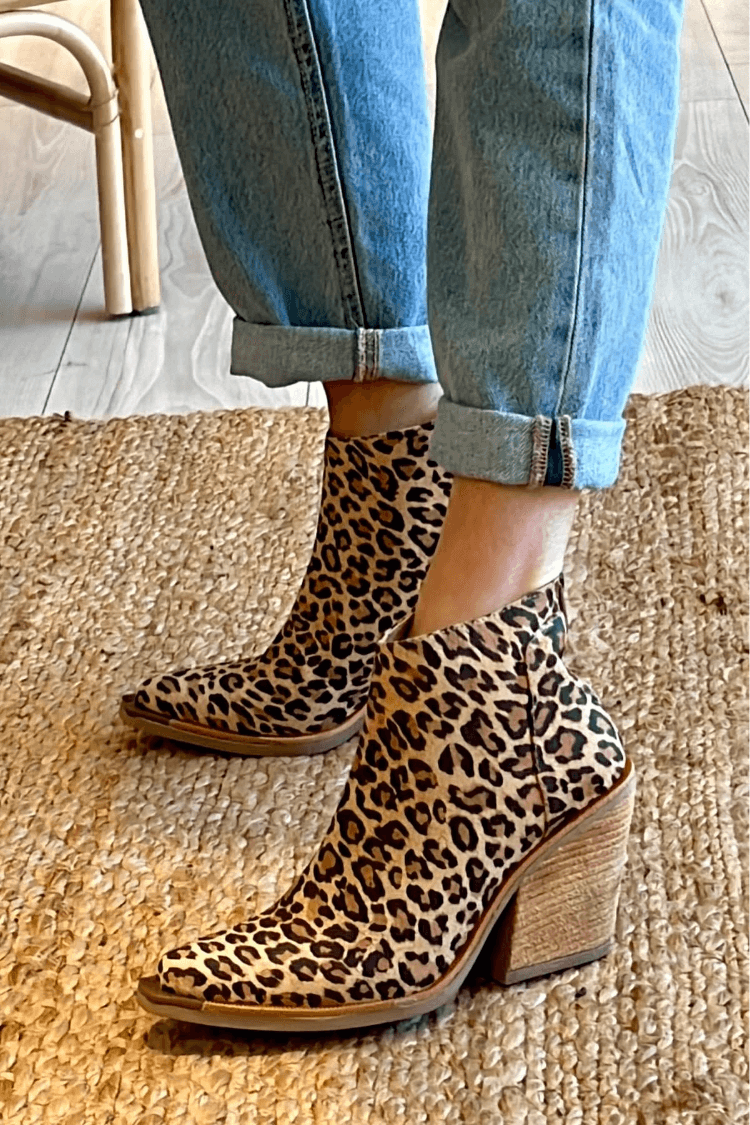 Women's Pointed Cowboy Boots