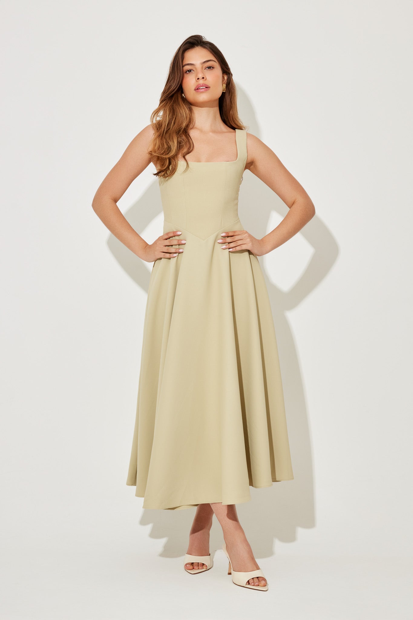 Women's Timeless Flowy Midi Dress