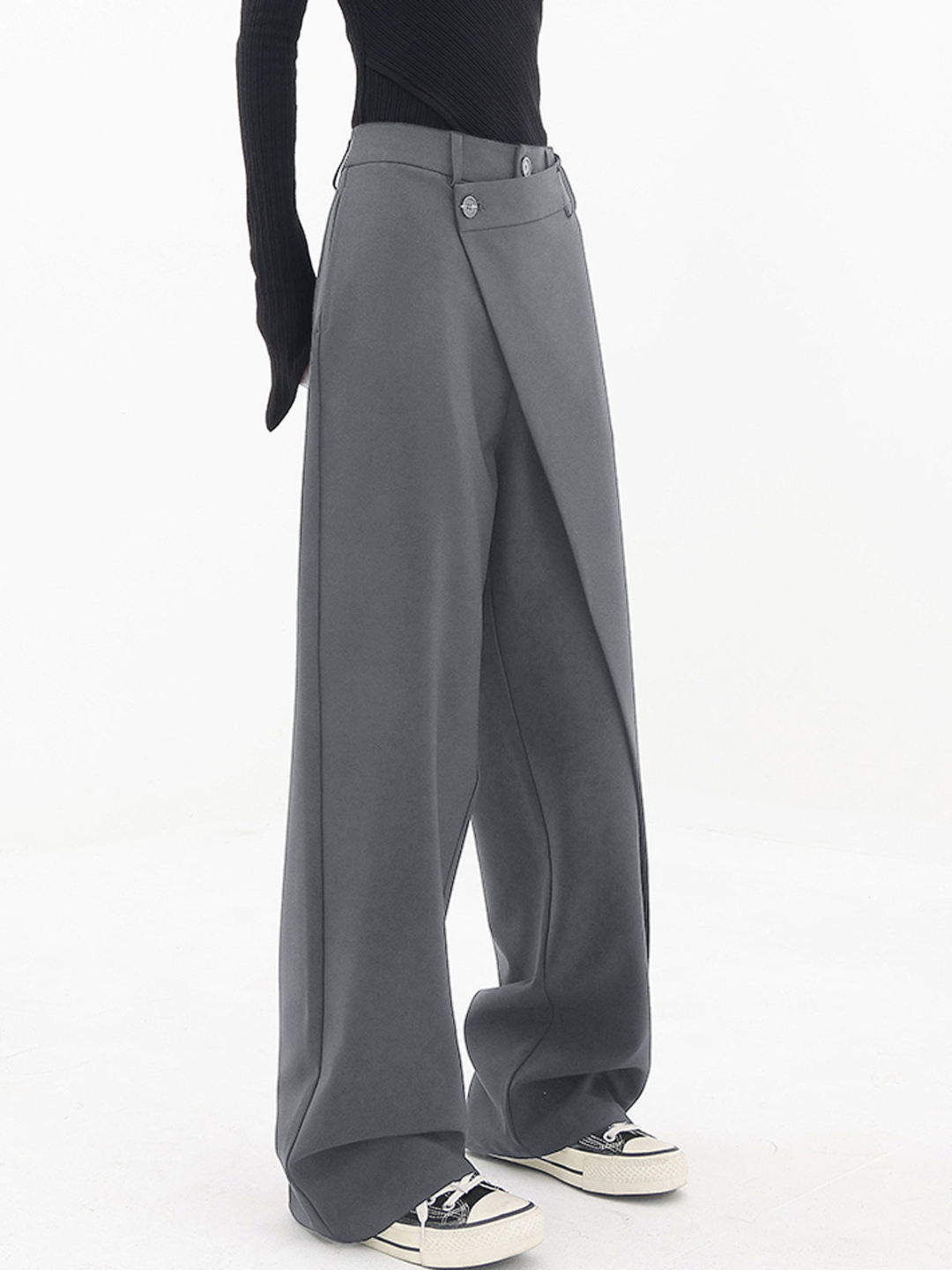 Women's Modern baggy trousers