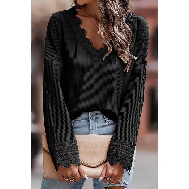 Women's Elegant Sweater With Lace