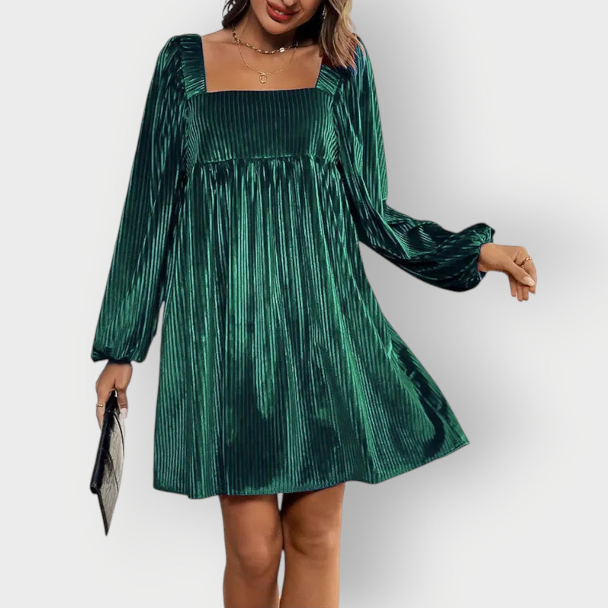 Women's Velvet Chic Backless Dress