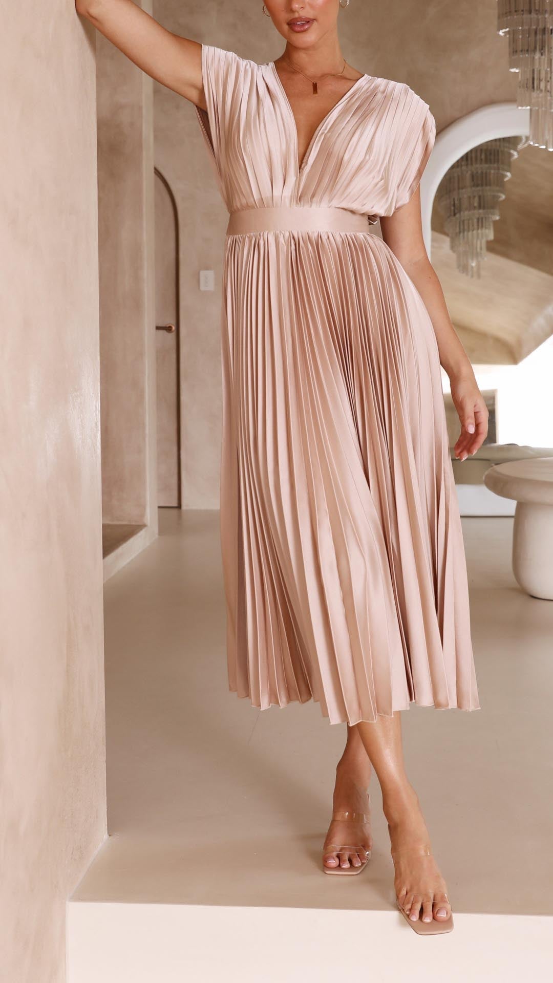 Women's Elegant Pleated Maxi Dress