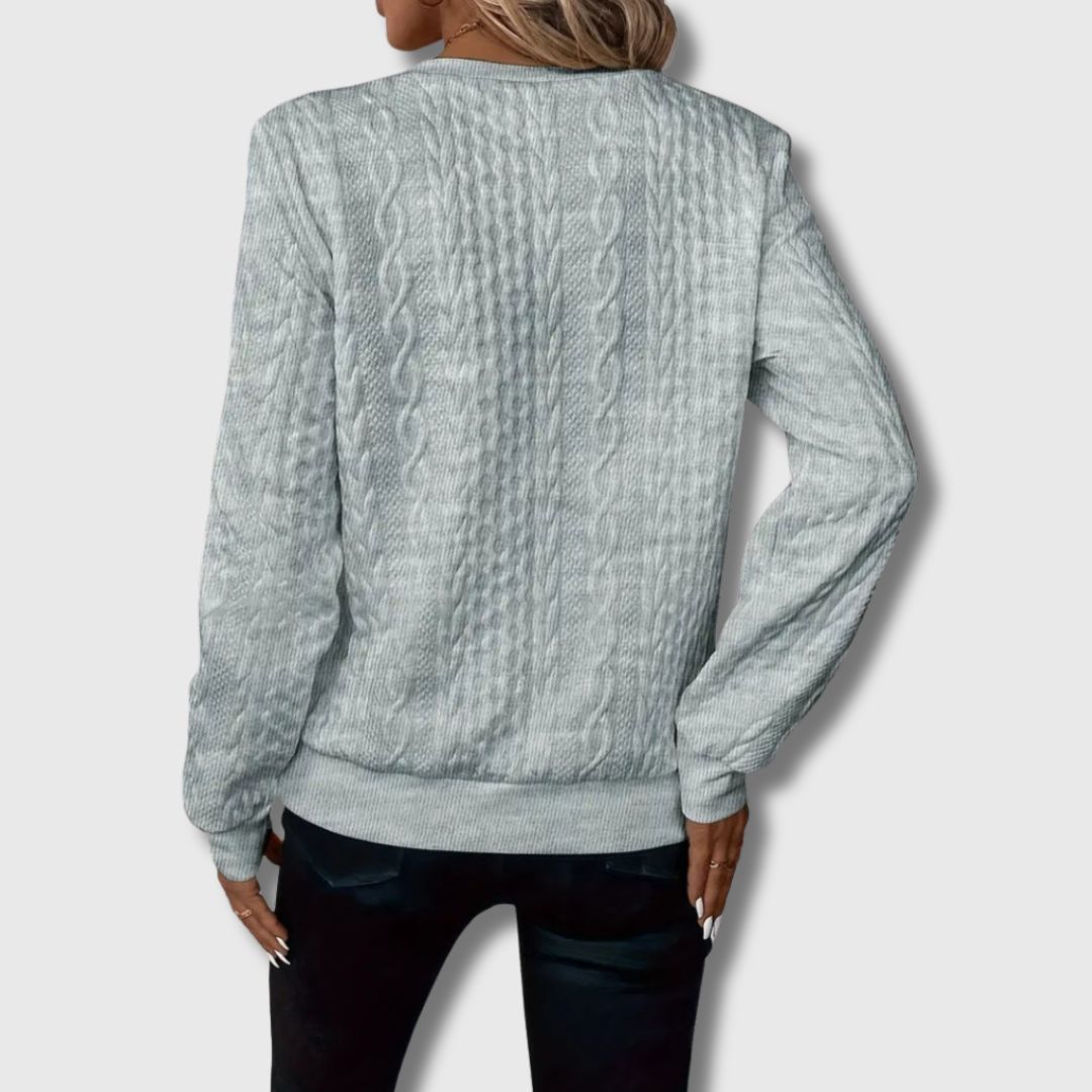 Women's Elegant Sweater and Refined Comfort