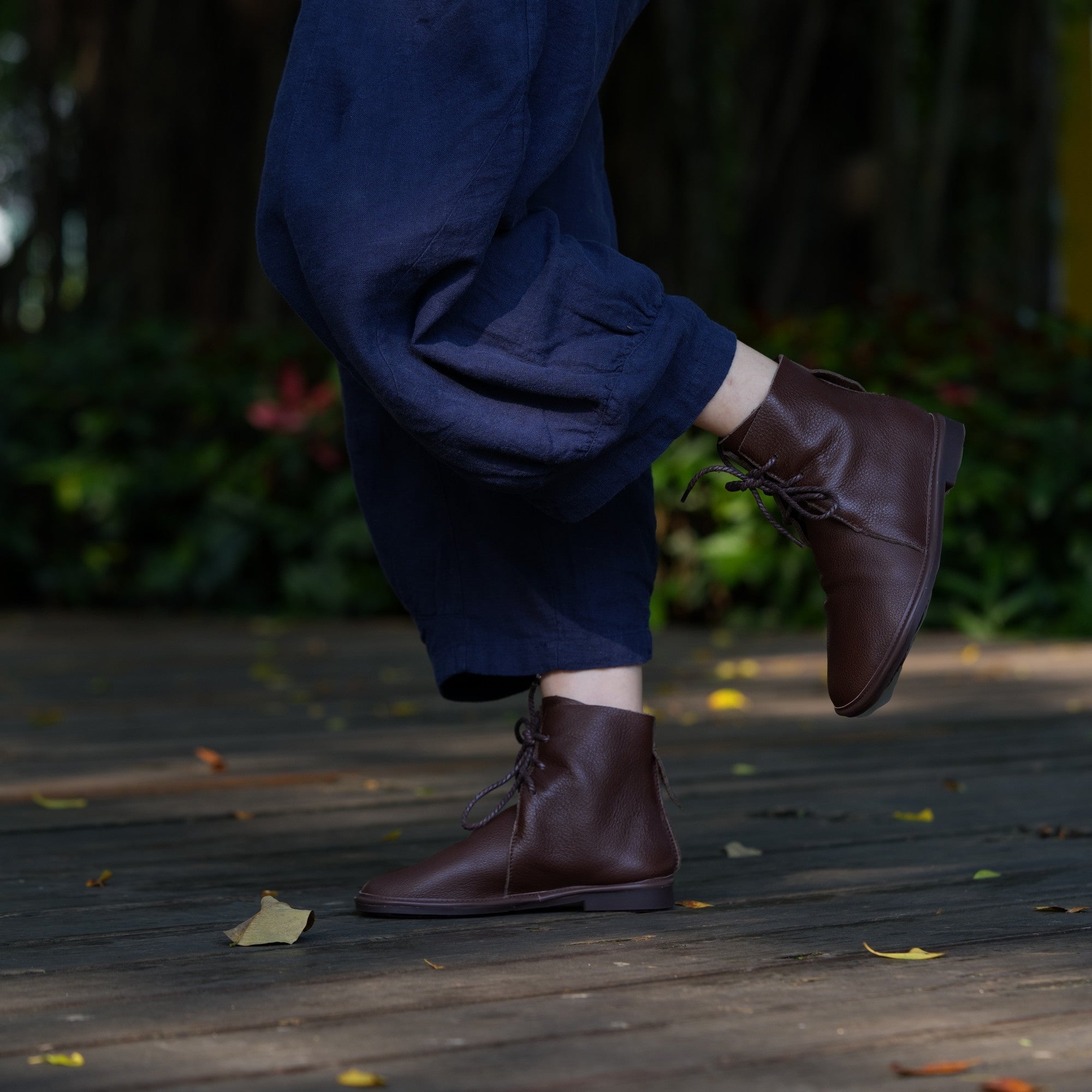 Women's Lace Boots – Classic Warmth with Everyday Ease