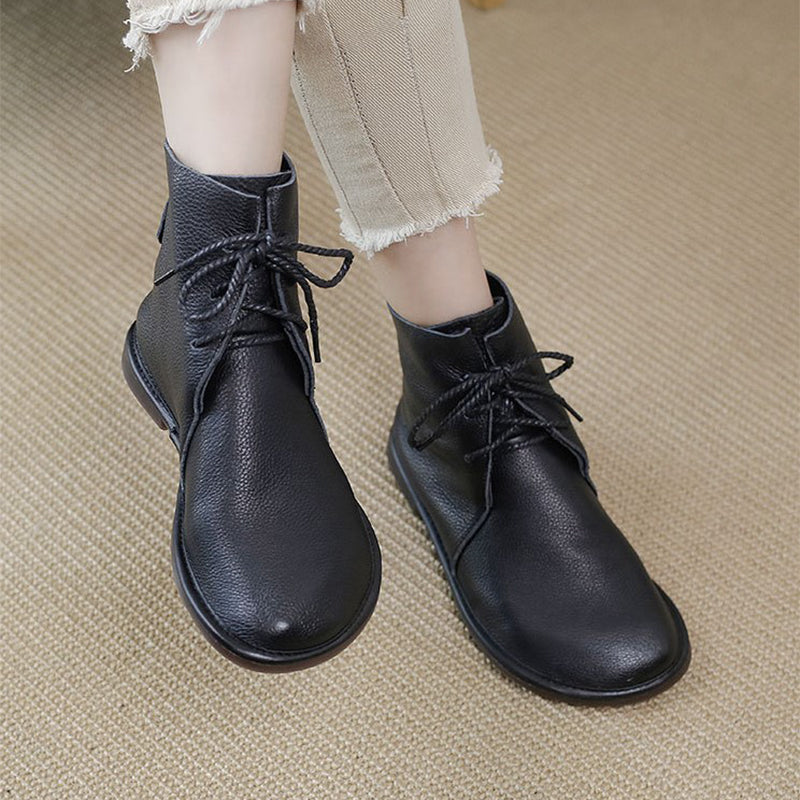 Women's Lace Boots – Classic Warmth with Everyday Ease