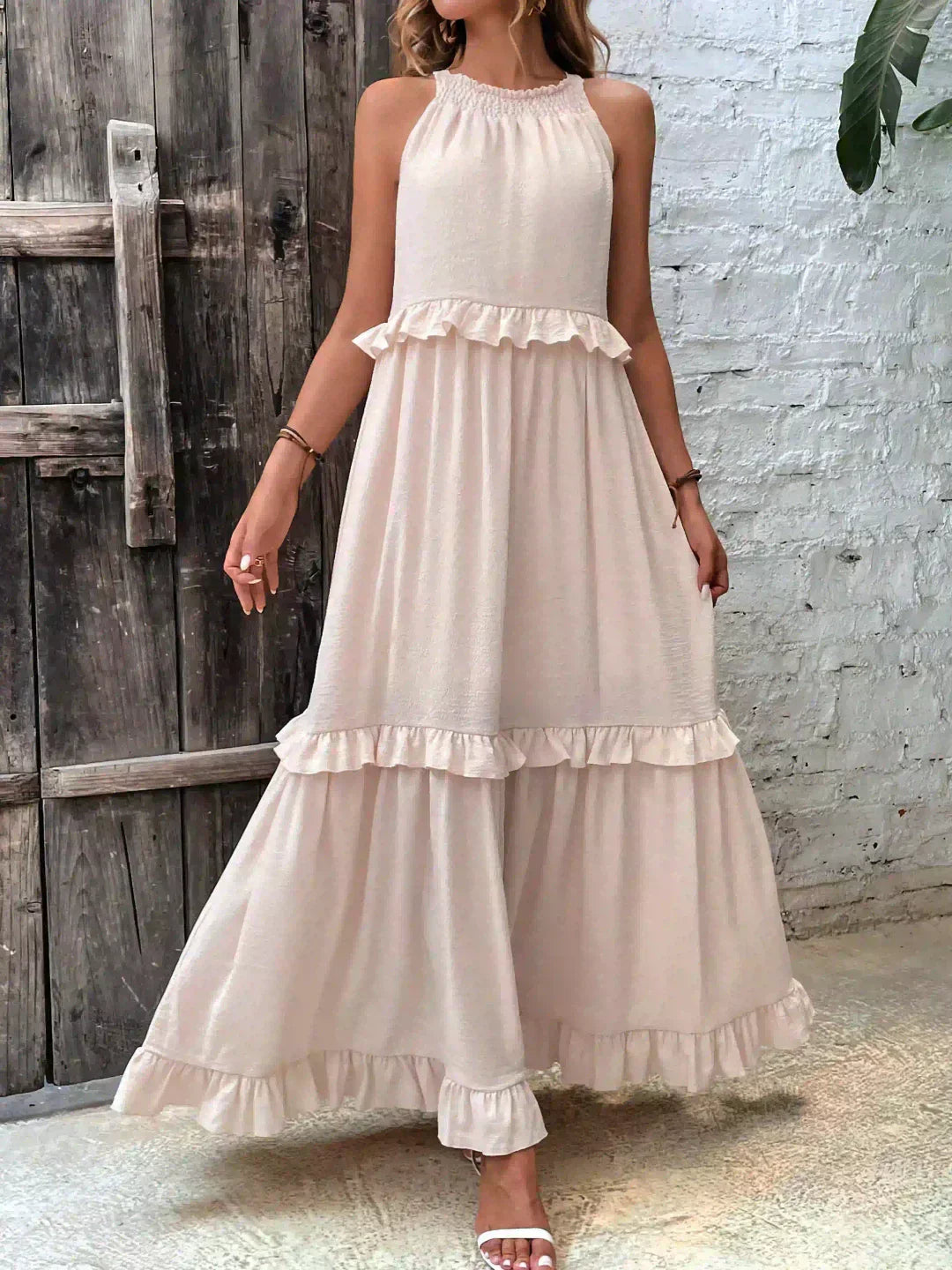 Women's Elegant Sleeveless Dress with Ruffles