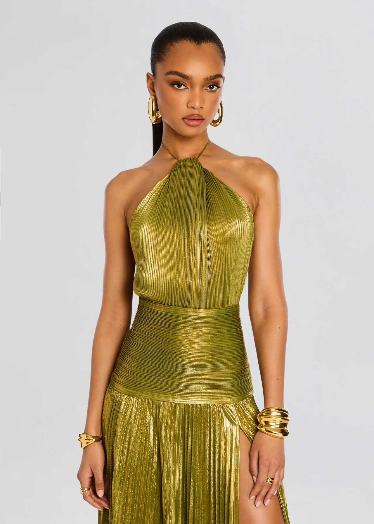 Women's Long dress with a sensual cut and luxurious finish