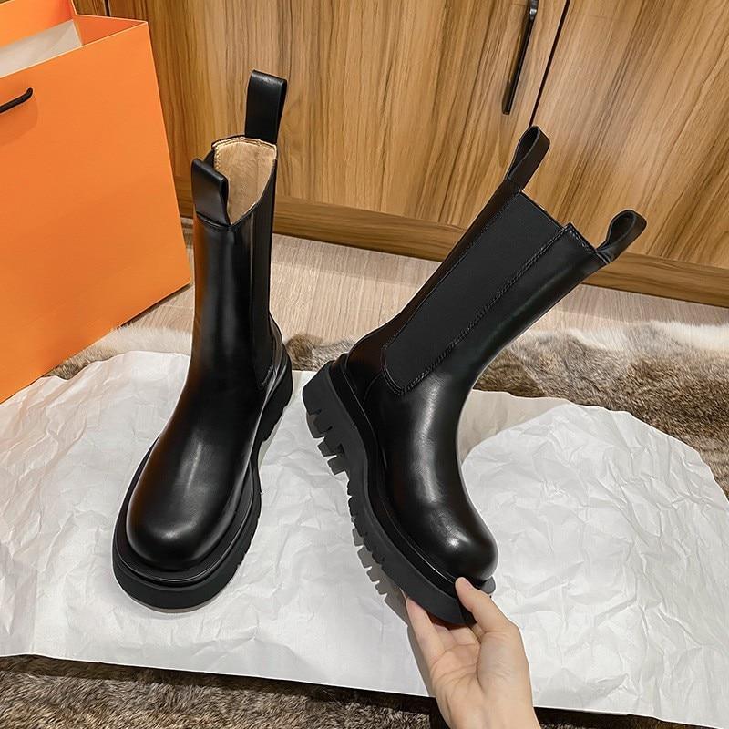 Women's Classic Boots