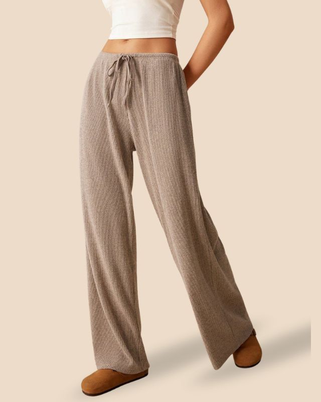 Comfortable high-waisted wide jogging pants