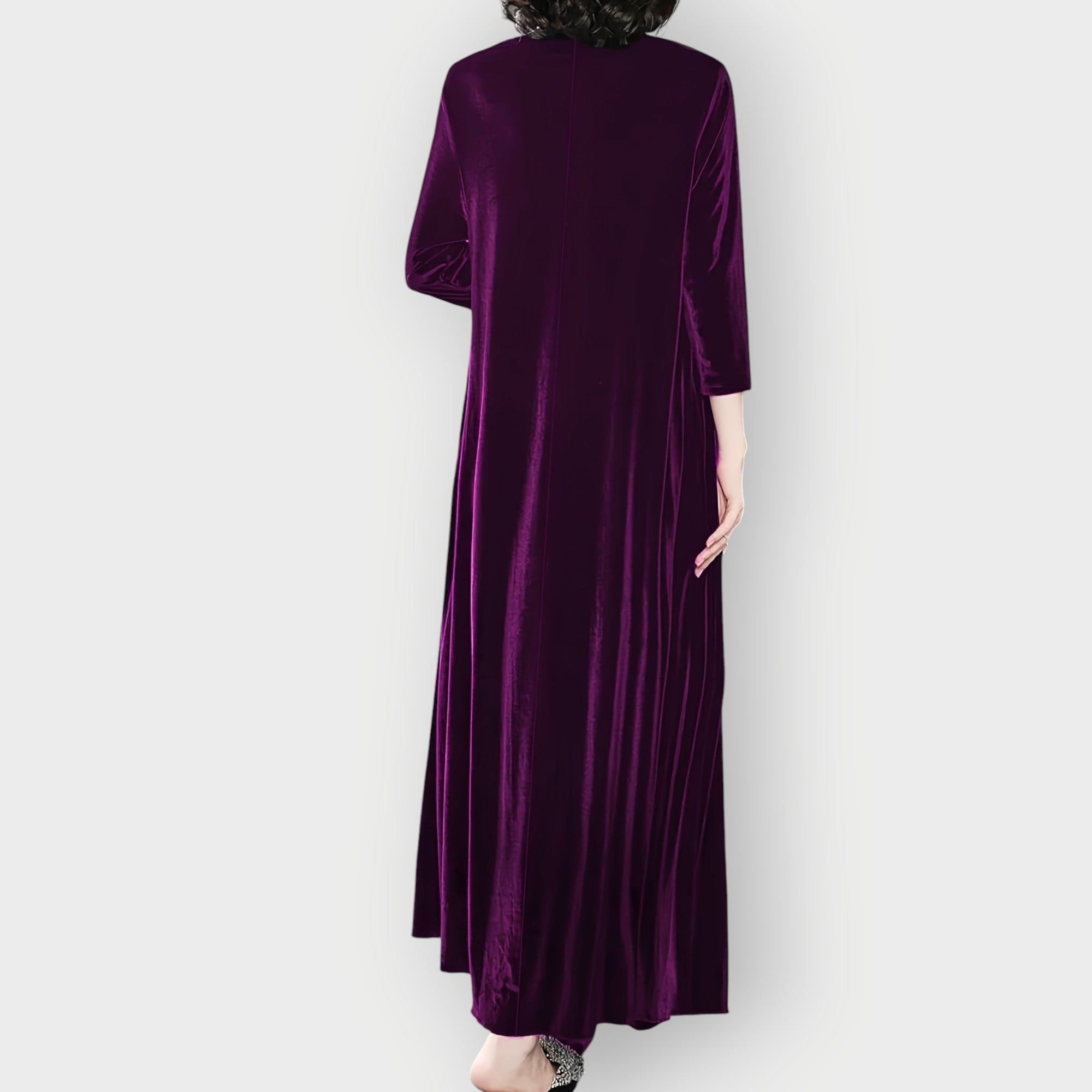 Women's Luxe Velvet Flow Maxi Dress