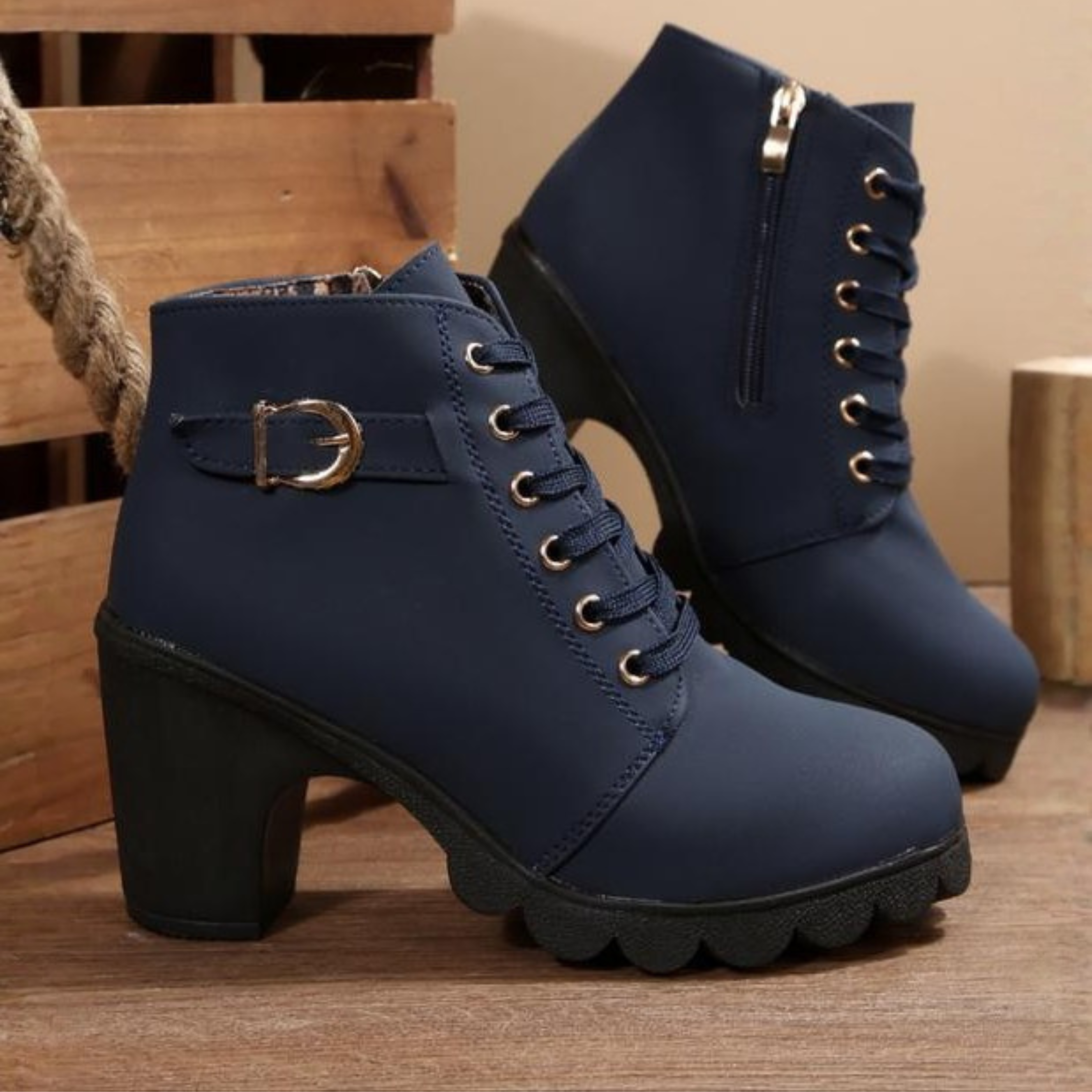 Women's Chic Lace-Up Chunky Ankle Boots