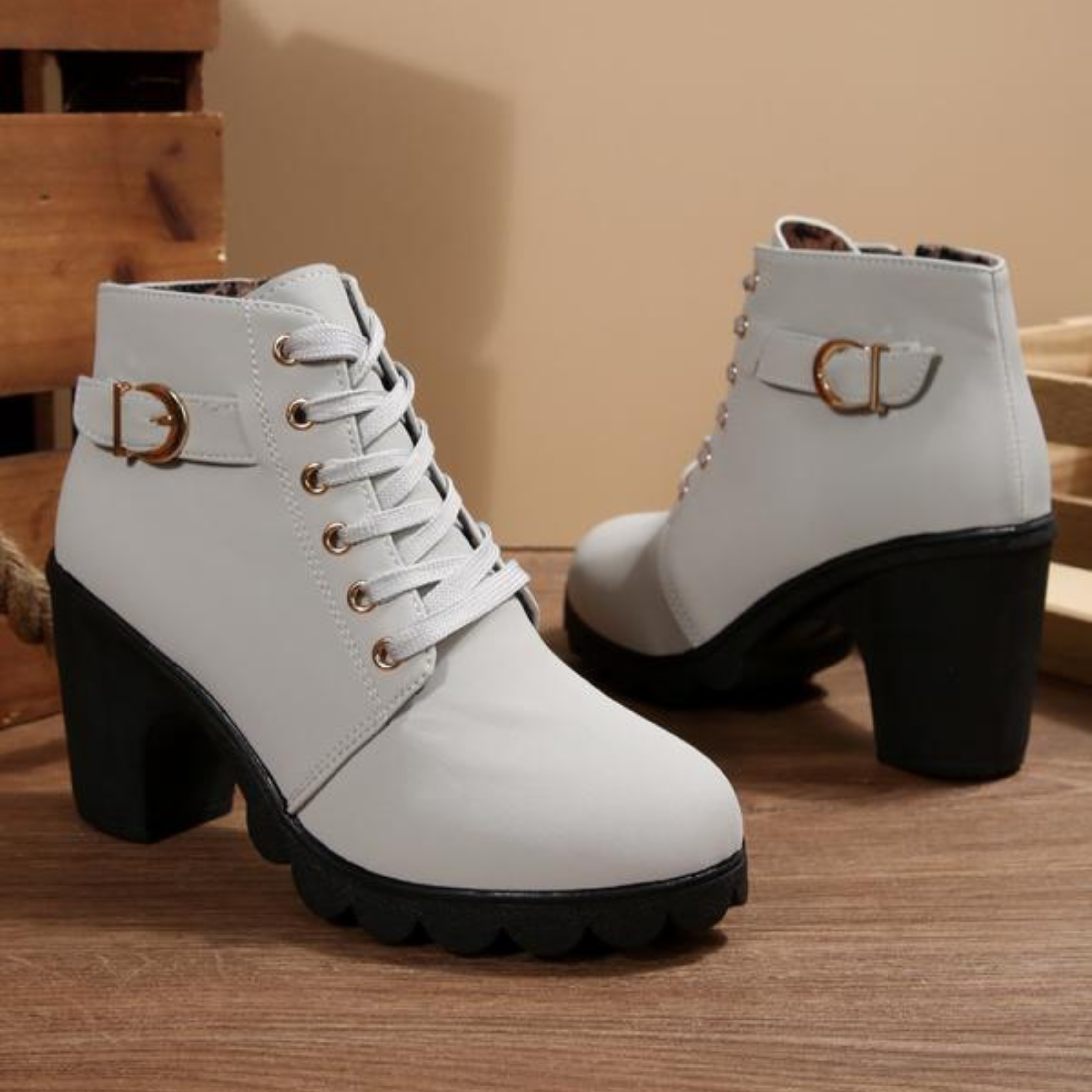 Women's Chic Lace-Up Chunky Ankle Boots
