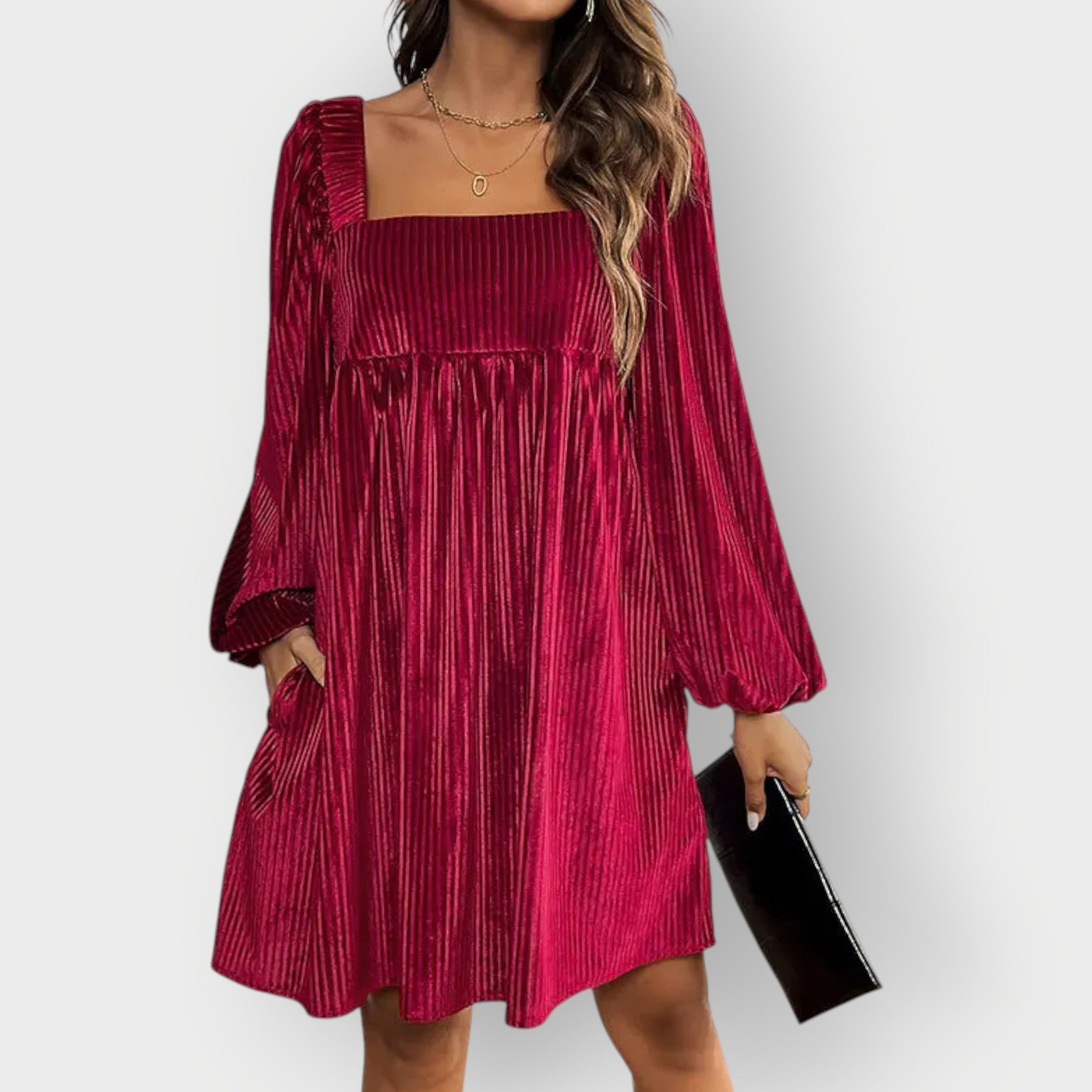 Women's Velvet Chic Backless Dress