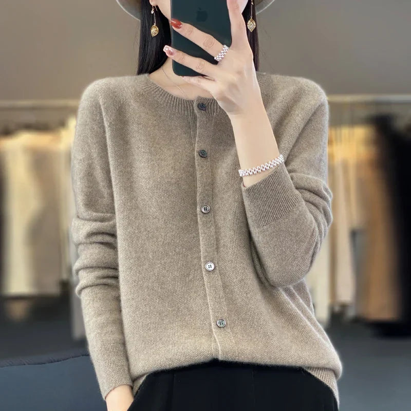 Women's Buttoned Cardigan