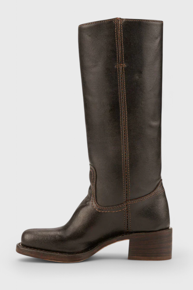Women's Modern Classic Boots for All-Season Wear