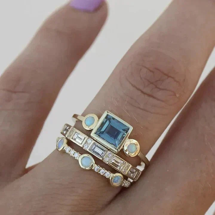 Women's Vintage Blue Crystal Ring